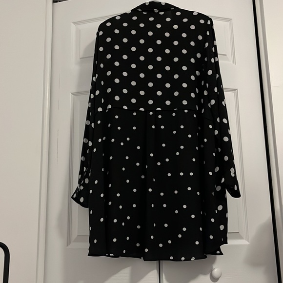 BLACK POLKA DOT BUTTON DOWN SHIRT - Picture 2 of 2